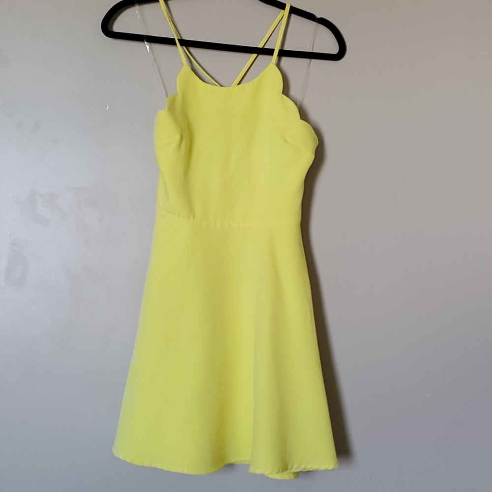 NWT Yellow Scalloped Dress Size XS